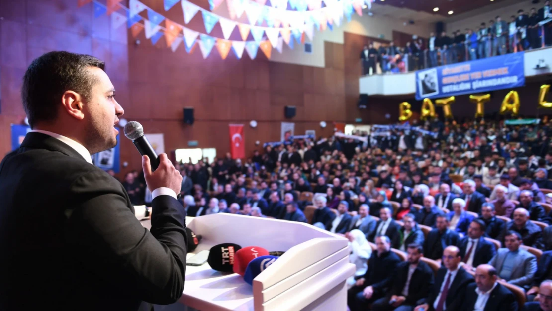 AK Parti Malatya Gençlik kolları İl Başkanı Sinan Özhüsrev güven tazeledi