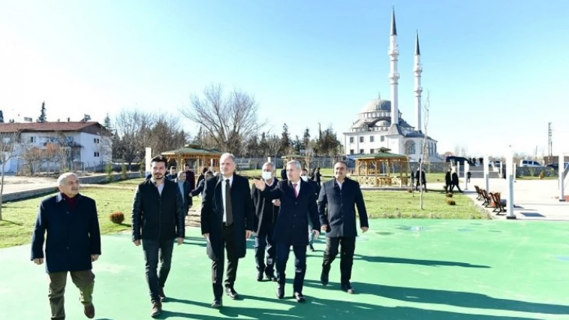 Ak Parti Malatya Milletvekili Ahmet Çakır, Kaynarca Sosyal Tesis Ve Park Alanını İnceledi