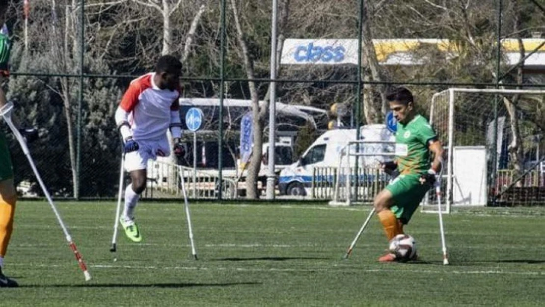 Ampute futbol liginde ikinci yarı başladı.