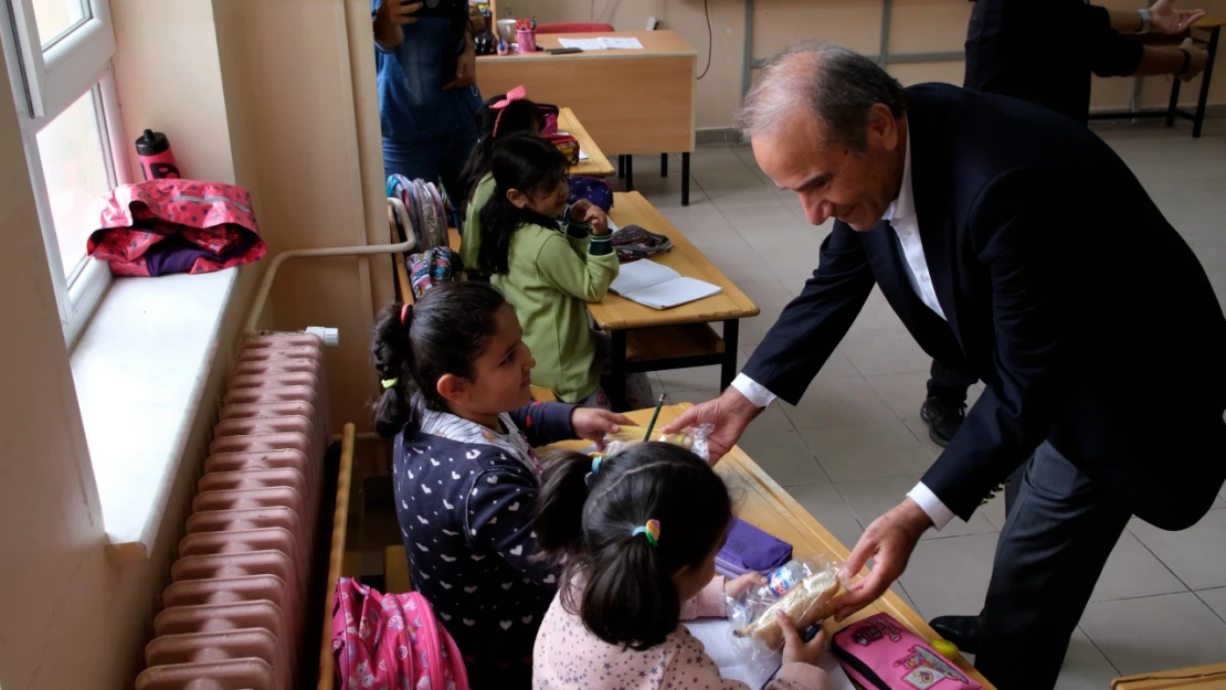 Arguvan Belediyesi Beslenme Saati Uygulamasına Bu Yılda Devam Ediyor