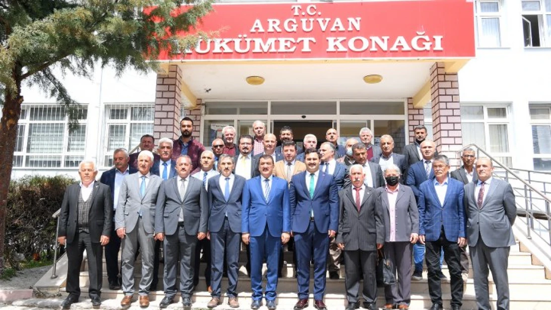 Arguvan'da Çiftçilere 20.500 kg Nohut Tohumu Dağıtımı Yapıldı