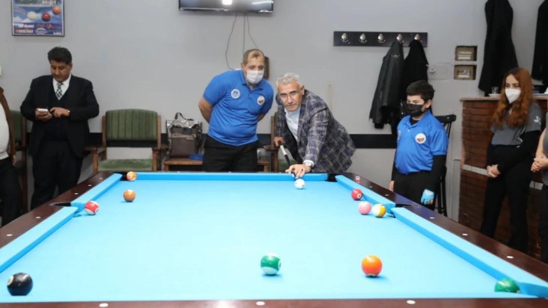 'Arslantepe 3 Bant Bilardo Şampiyonası'nın startı verildi