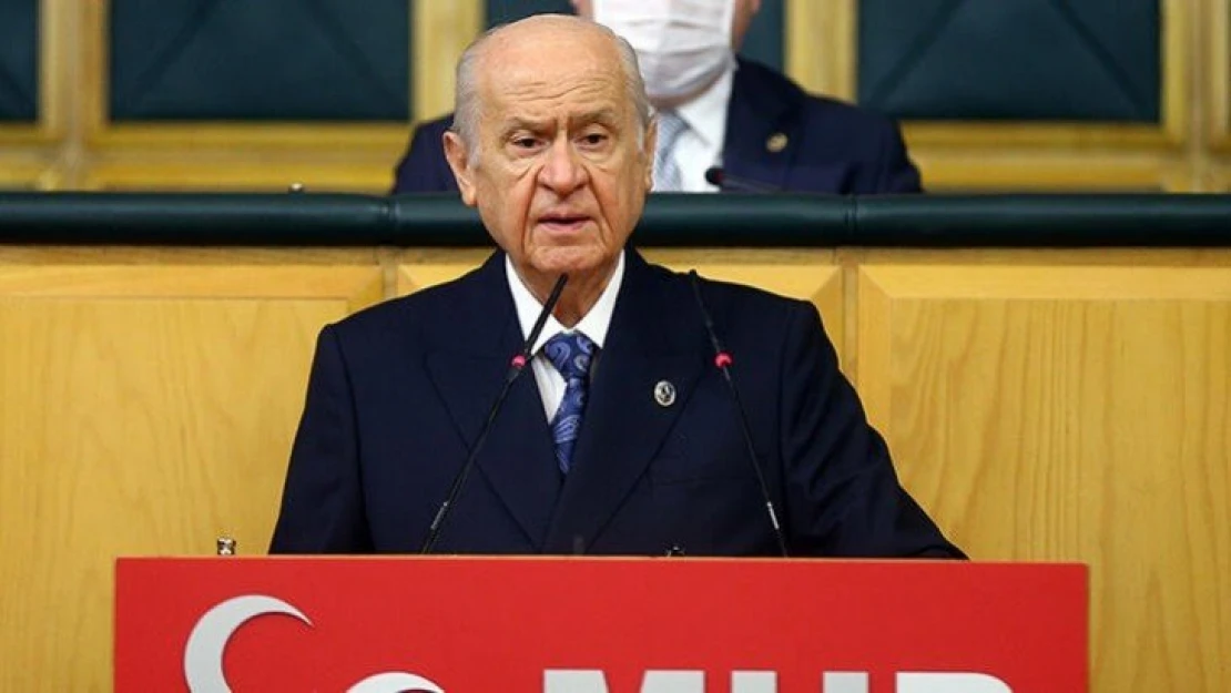 Bahçeli: Türkiye'yi kötüleme yarışı içine girenler aslıdan milli özgüveni aşındırmak isteyen çorak zihniyetlerden başkası değildir