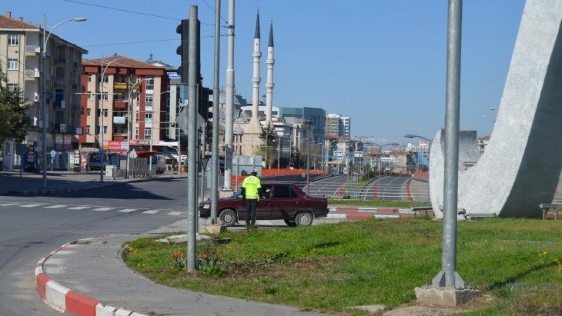 Bakanlık açıkladı : Sokağa çıkma yasağına uyuluyor