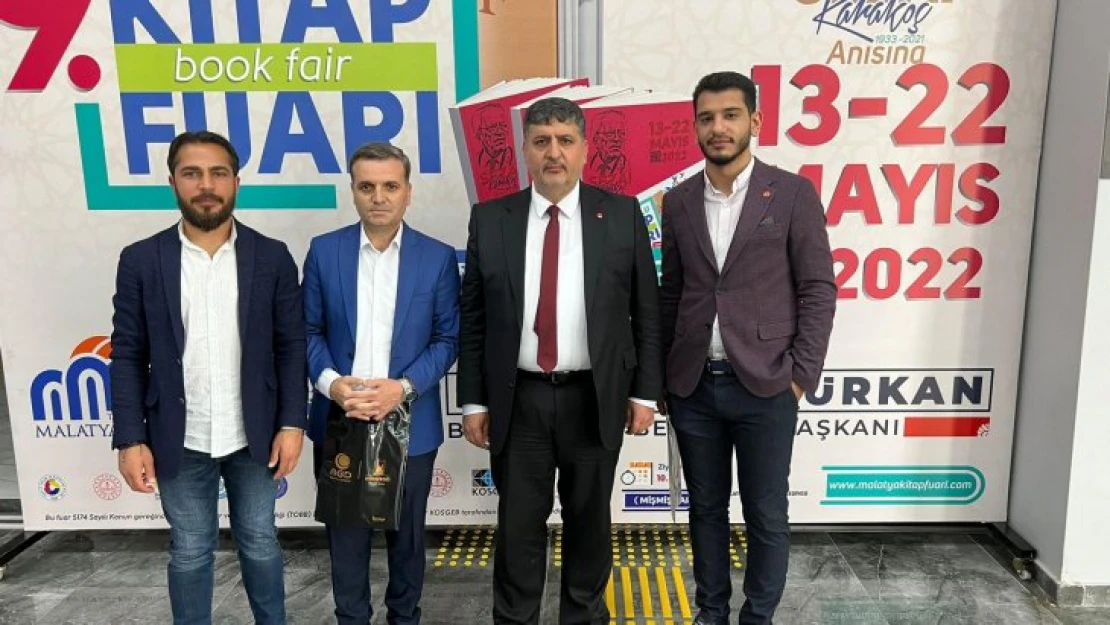 Başkan Canbay 9. Malatya Anadolu Kitap Fuarını ziyaret etti