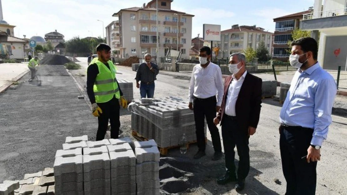 Başkan Çınar, Aşağıbağlar Ve Abdulgaffar'daki Kaldırım Yenileme Hizmetlerini İnceledi