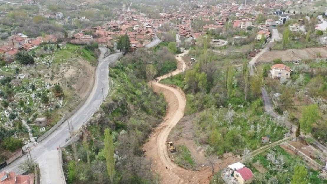 Başkan Çınar, Hıroğlu Mahallesindeki İmar Yolu Açma Çalışmalarını İnceledi