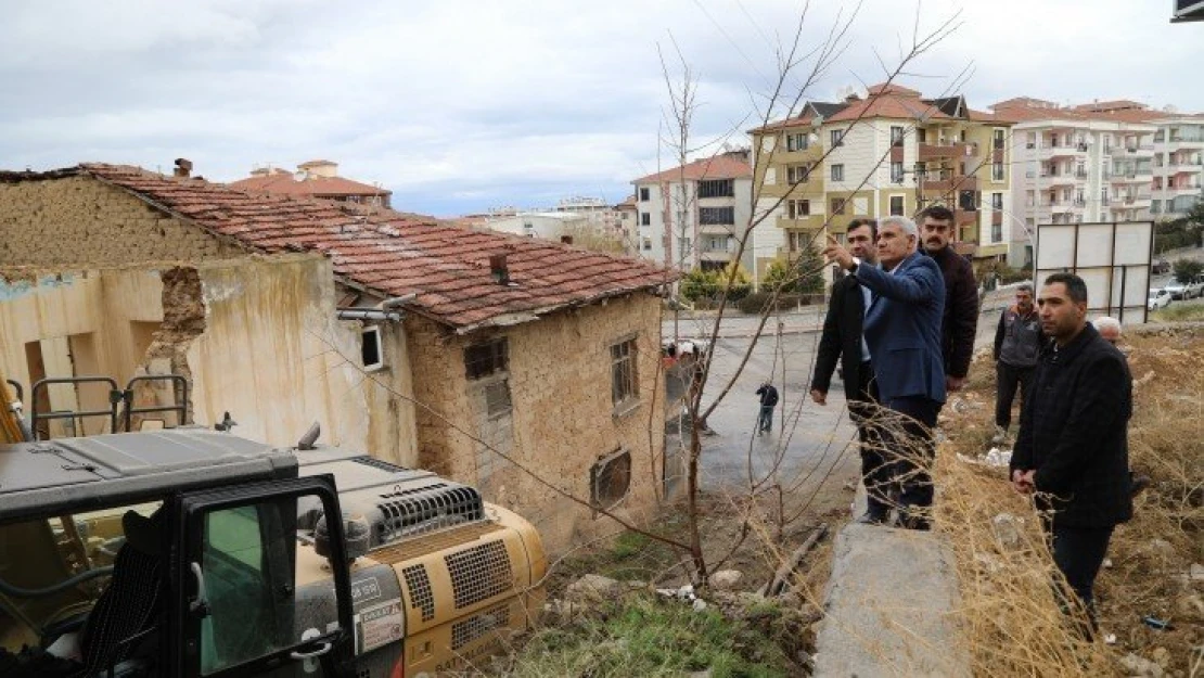 Başkan Güder: 'Malatya'da Kentsel Dönüşüm Yapmamız Lazım'