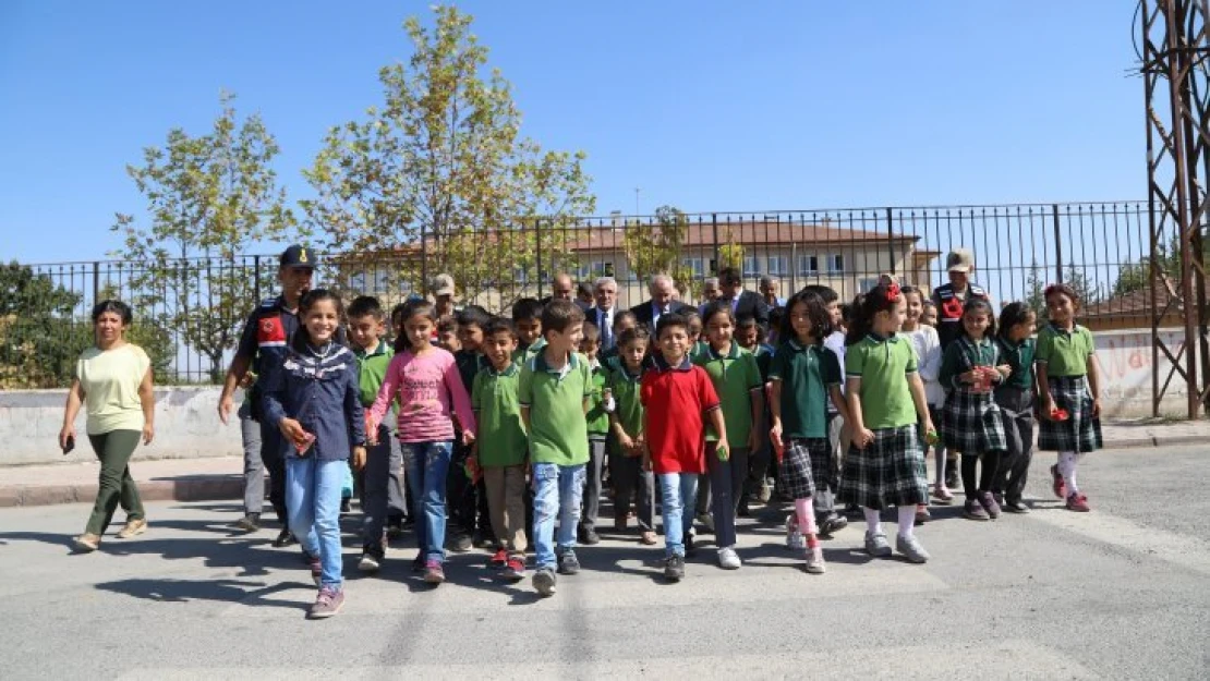 Başkan Güder, 'Trafik Kurallarını Her Ortamda Hatırlamamız Lazım'