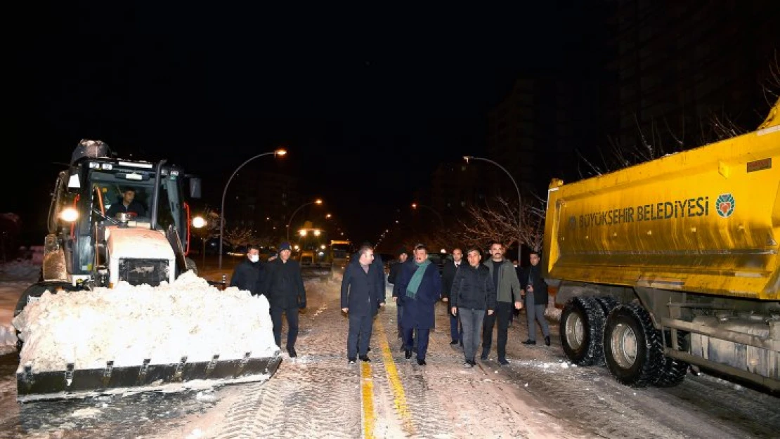 Başkan Gürkan: Ana Arterlerimizin Hepsi Açık, Kapalı Hiçbir Yol Bırakmayacağız