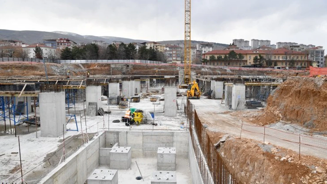 Başkan Gürkan, Yeni Devlet Hastanesi İnşaat Alanında İncelemede Bulundu