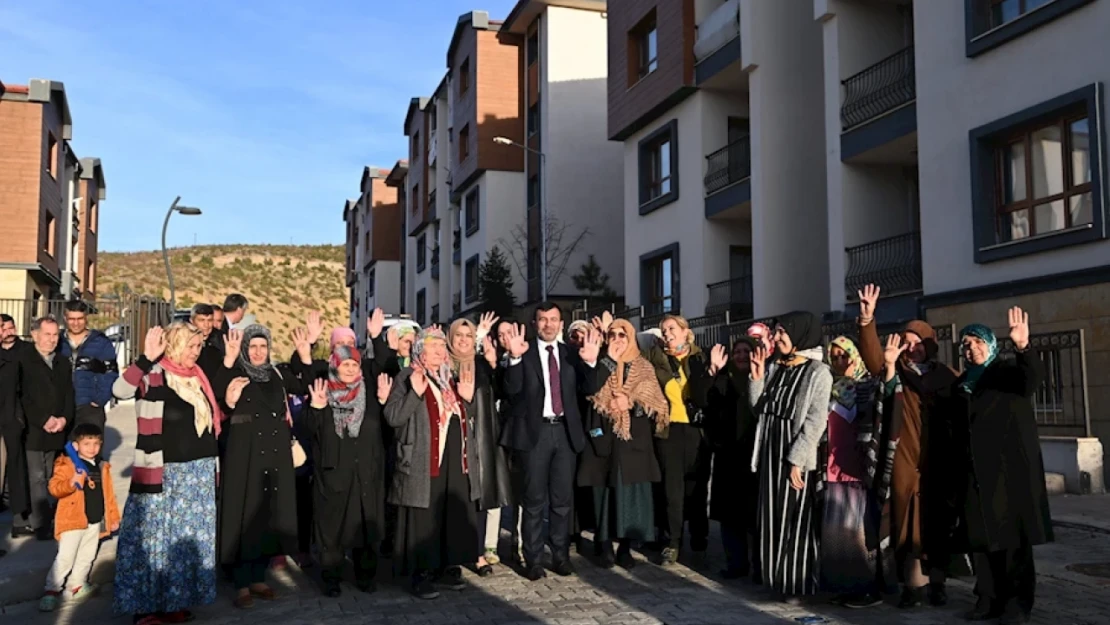 Başkan Sülük Pütürge Elazığ Depremini Fırsata Çevirdi