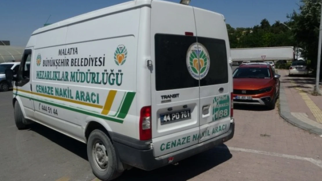 Battalgazi'de eşi tarafından öldürülen kadının cenazesi toprağa verildi