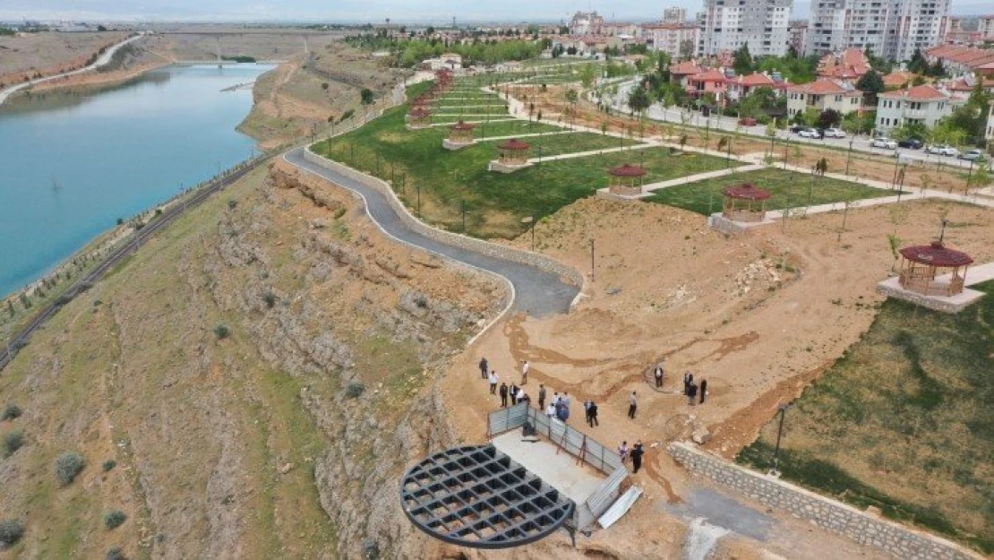 Beylerderesi'nde Yapımı Devam Eden Millet Bahçesi Ve Seyir Terasını İnceledi