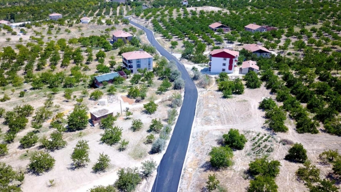 Büyükşehir Bağdat Caddesini Asfaltladı