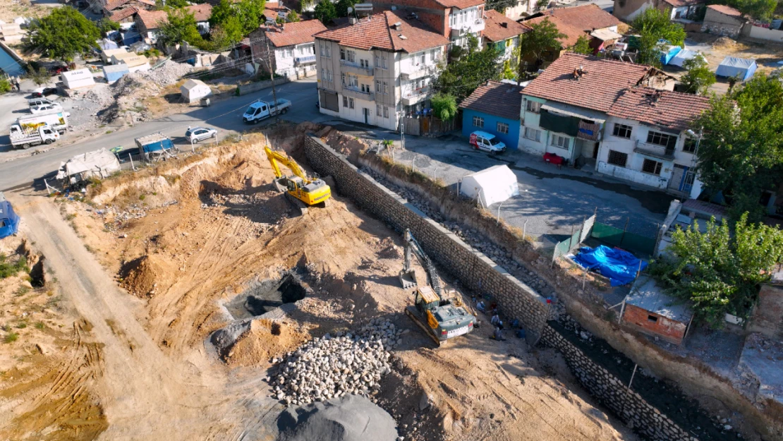 Büyükşehir Belediyesi Altyapı ve Üstyapı Çalışmalarını Tüm Hızıyla Sürdürüyor