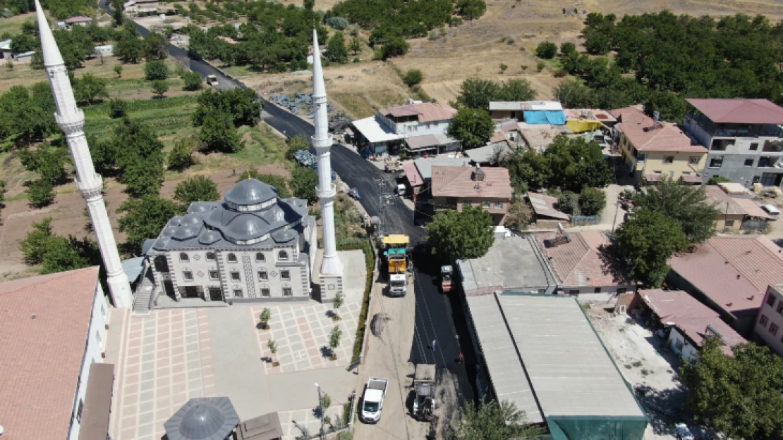 Büyükşehir Belediyesi Esenbey Mahallesinde asfalt çalışmalarını tamamladı