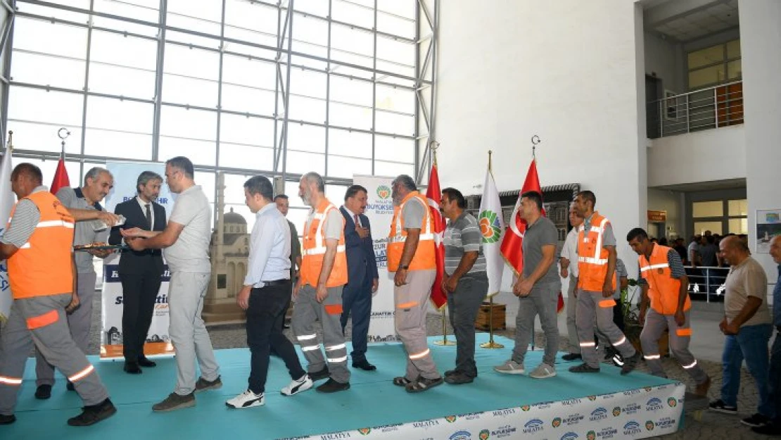 Büyükşehir Belediyesi Olarak Hizmetleri Sizlerle Başarıyoruz