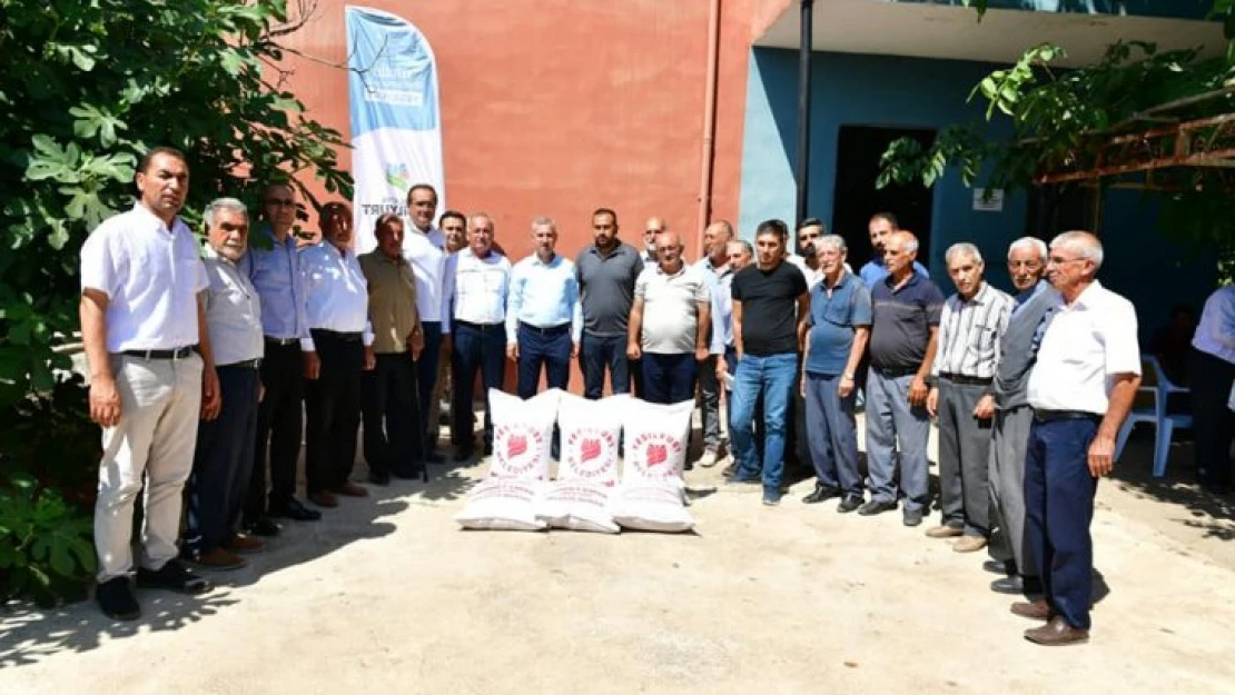 Çiftçilerimize Ücretsiz 21 Ton Arpa Teslim Ettik