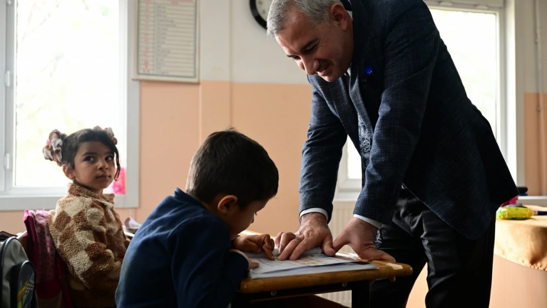 Çınar,'Yeşilyurt Belediyesi olarak her zaman eğitimin, öğretmenlerimizin ve öğrencilerimizin yanındayız'