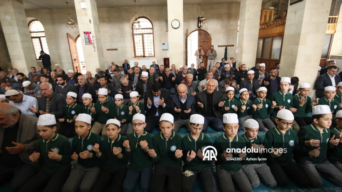 Darende'de Gazze'de hayatını kaybedenler için gıyabi cenaze namazı kılındı