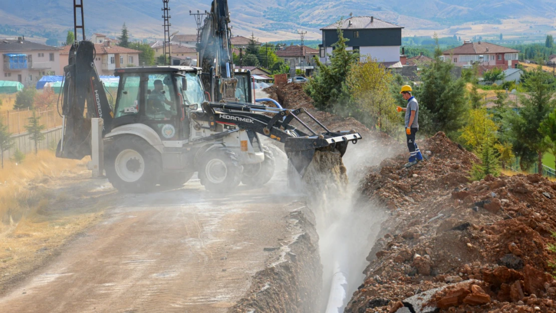 Doğanşehir Sürgü Mahallesi'ne  2 Bin 500 Metre İçme Suyu Hattı