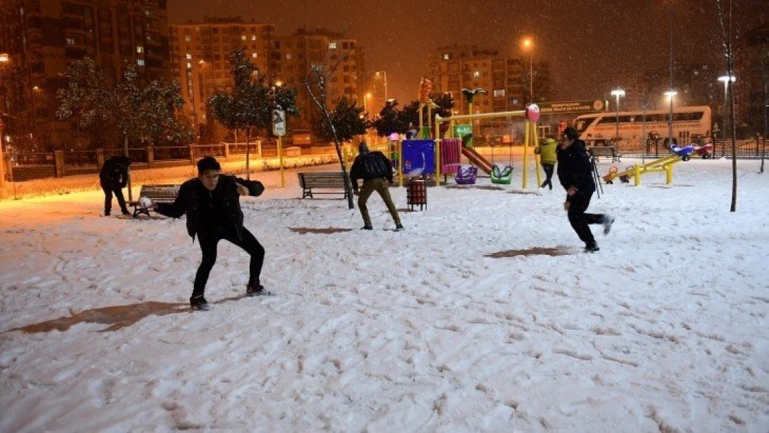 Ekiplerimiz İlçemizin Dört Bir Tarafında Büyük Bir Özveriyle Çalışıyor