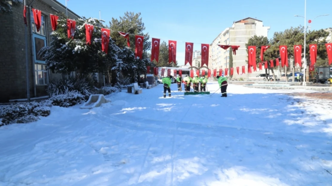 Elazığ Belediyesi'nden Karla Mücadele Çalışmaları