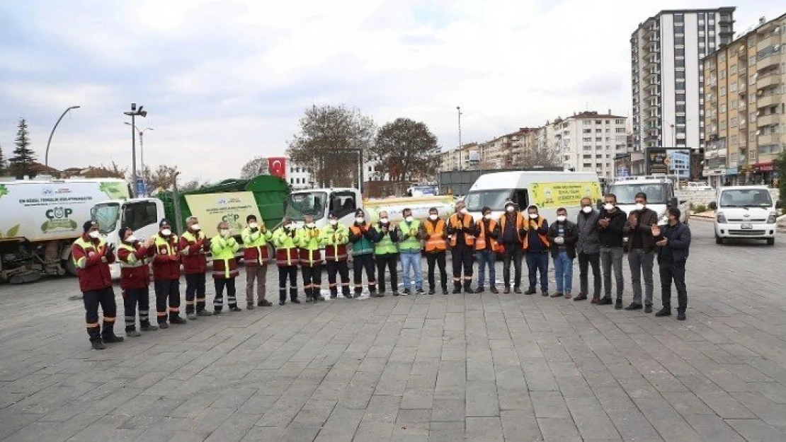 Elazığ Belediyesi Personelinden Sağlık Çalışanlarına Alkış Desteği