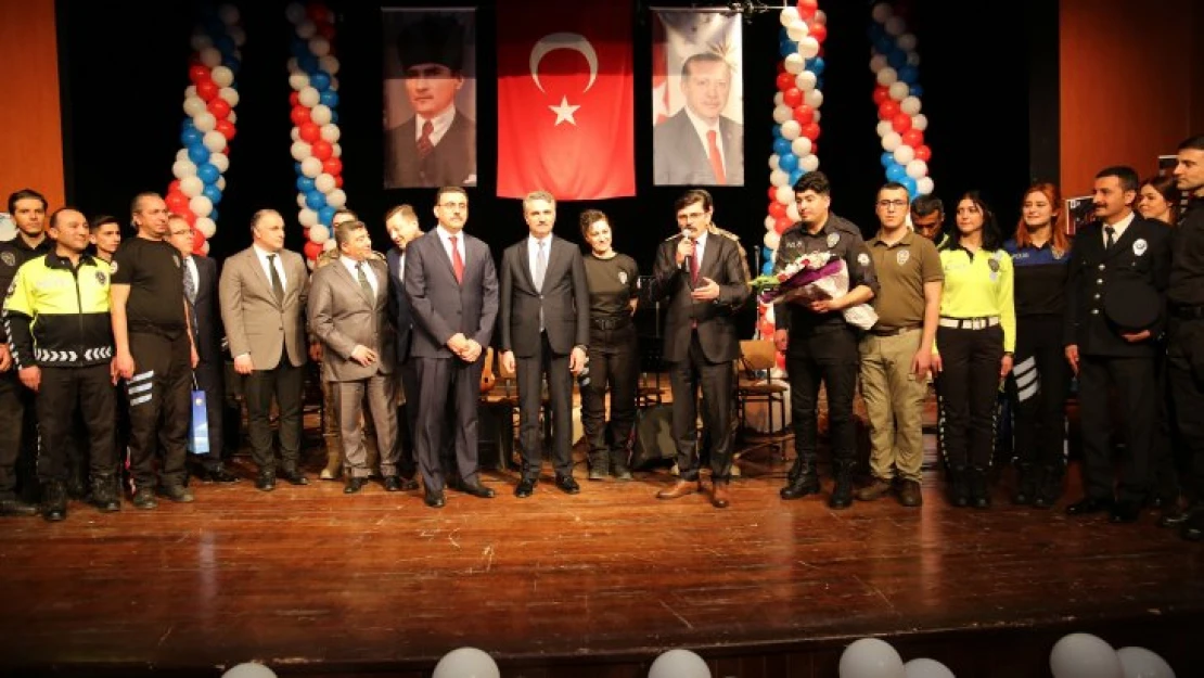 Emniyet Müdürlüğü Polis Korosu Konser Verdi