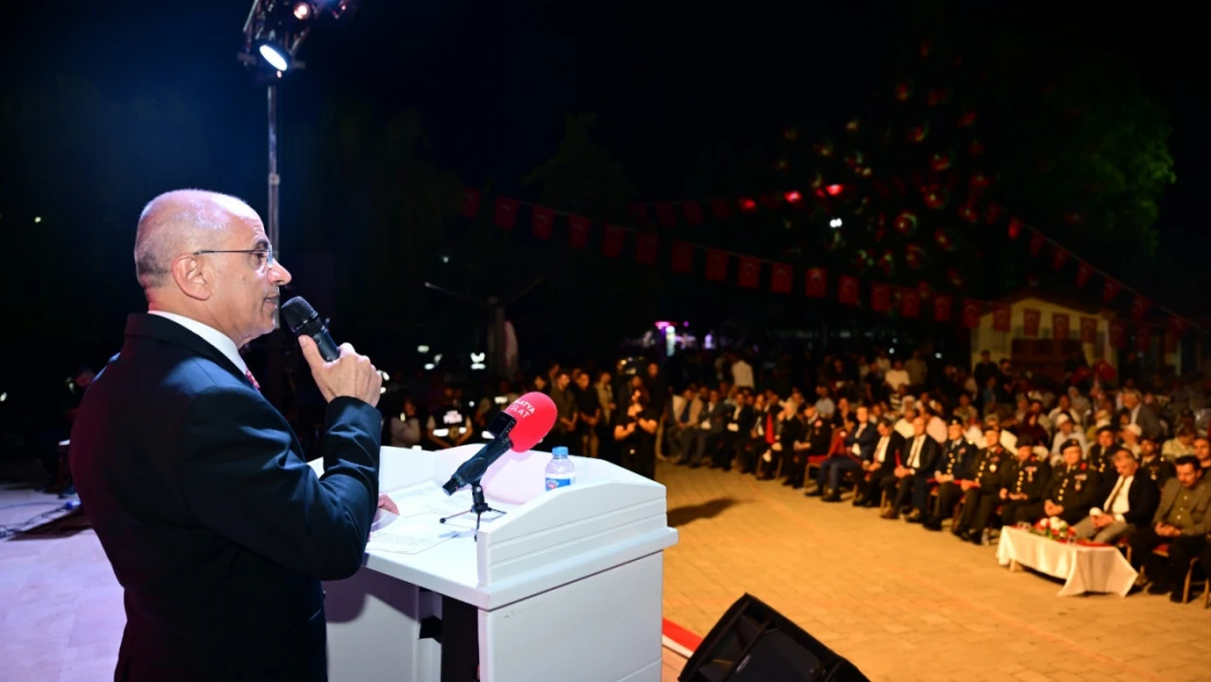 Er,  Başkan Er, 15 Temmuz Demokrasi ve Milli Birlik Günü'nün 8'inci yıl dönümü nedeniyle düzenlenen etkinliklere katıldı.