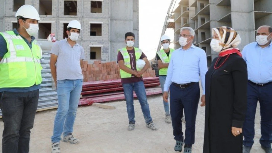 Eskimalatya'daki Depremzedelerin Yaraları Sarılıyor