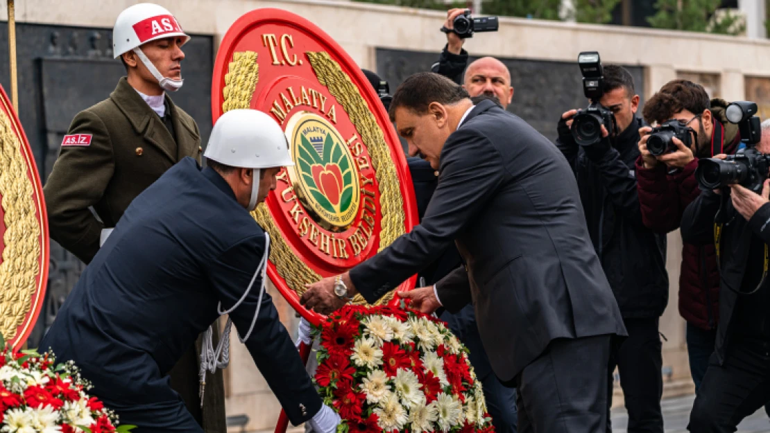 Gazi Mustafa Kemal Atatürk 84. Ölüm Yıl Dönümünde Cumhuriyet Meydanı'nda Anıldı