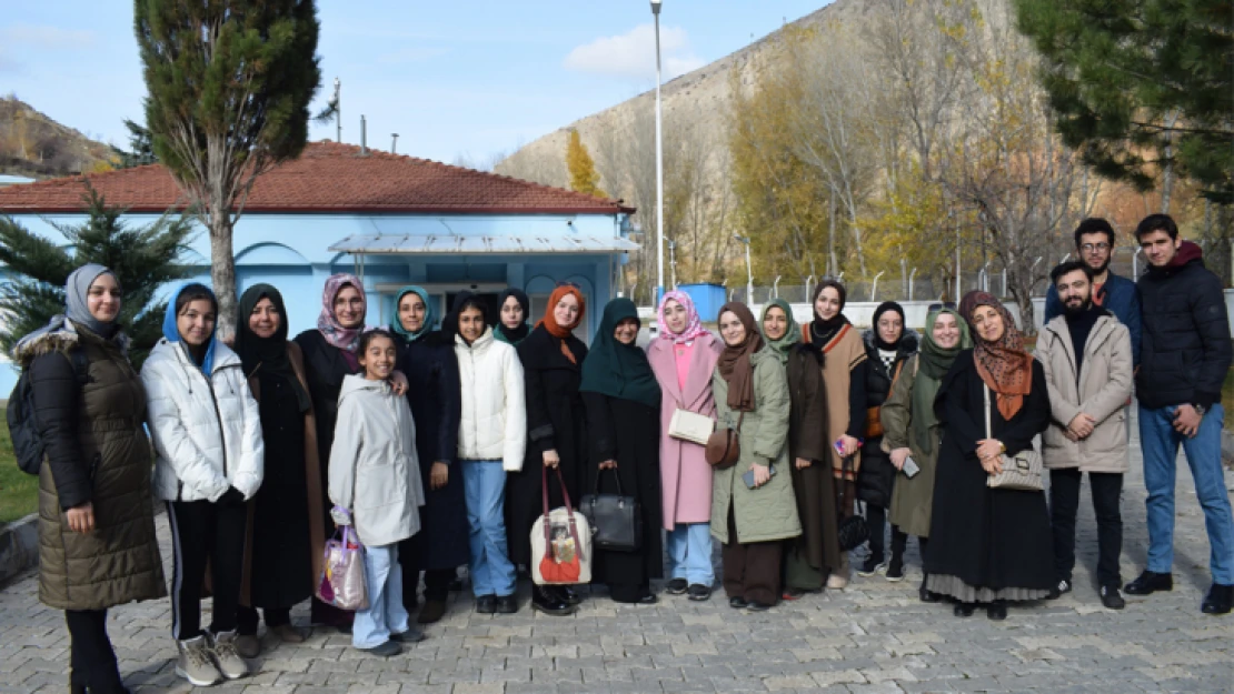 Gençler Büyükşehir Belediye Yatırımlarını Yerinde İnceledi