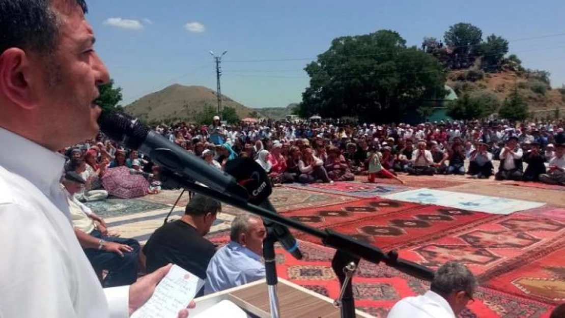 Ağbaba Aziz Dedeyi Anma Etkinliğinde Konuştu