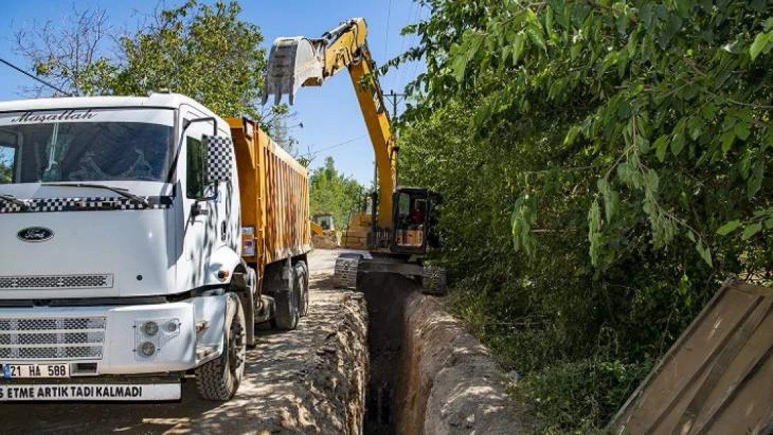 Hatunsuyu'na 3 Bin 510 Metrelik Kanalizasyon Hattı