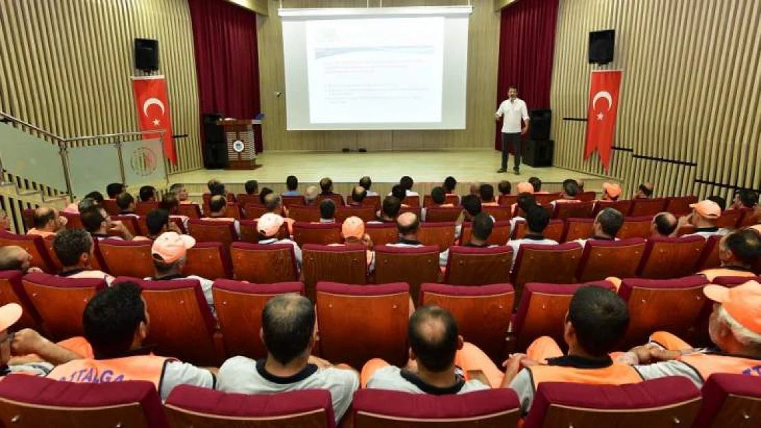 Belediye Çalışanlarına 'Temel İş Sağlığı Ve Güvenliği Eğitimi' Verildi