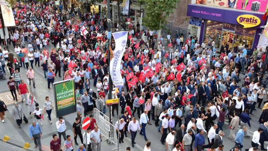 Kortej Yürüyüşüne Malatyalılar Yoğun İlgi Gösterdi