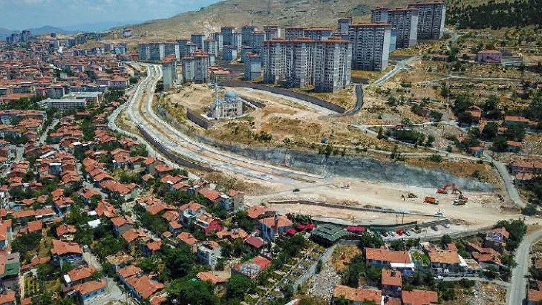 Polat: 11.5 Km'lik Güney Kuşak Yolu'nun 8 Km'si Tamamlandı