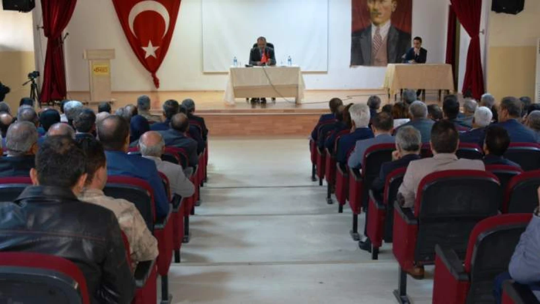 Vali Kaban Yazıhan'da Muhtarlar ile biraraya geldi