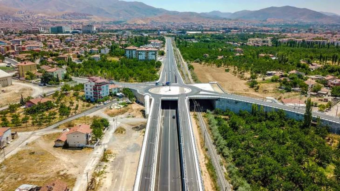 Alparslan Türkeş Bulvarı Asfaltlandı