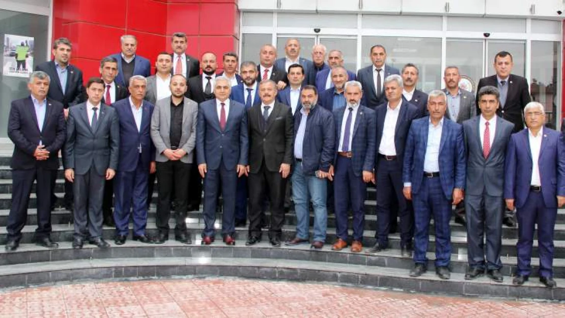 Yeşilyurt Muhtarlar Derneğinden Emniyet Müdürü Urhal'a Ziyaret