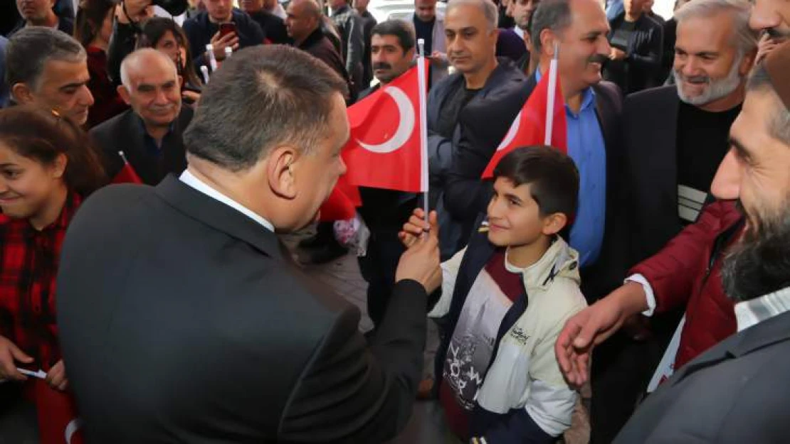 Cumhuriyet Bayramı Konserine Vatandaşlar Yoğun İlgi Gösterdi