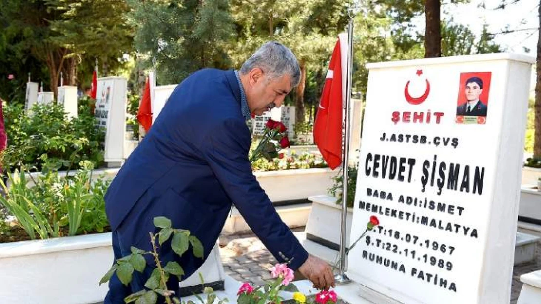 Başkan Polat Bayram Ziyaretlerinde Bulundu