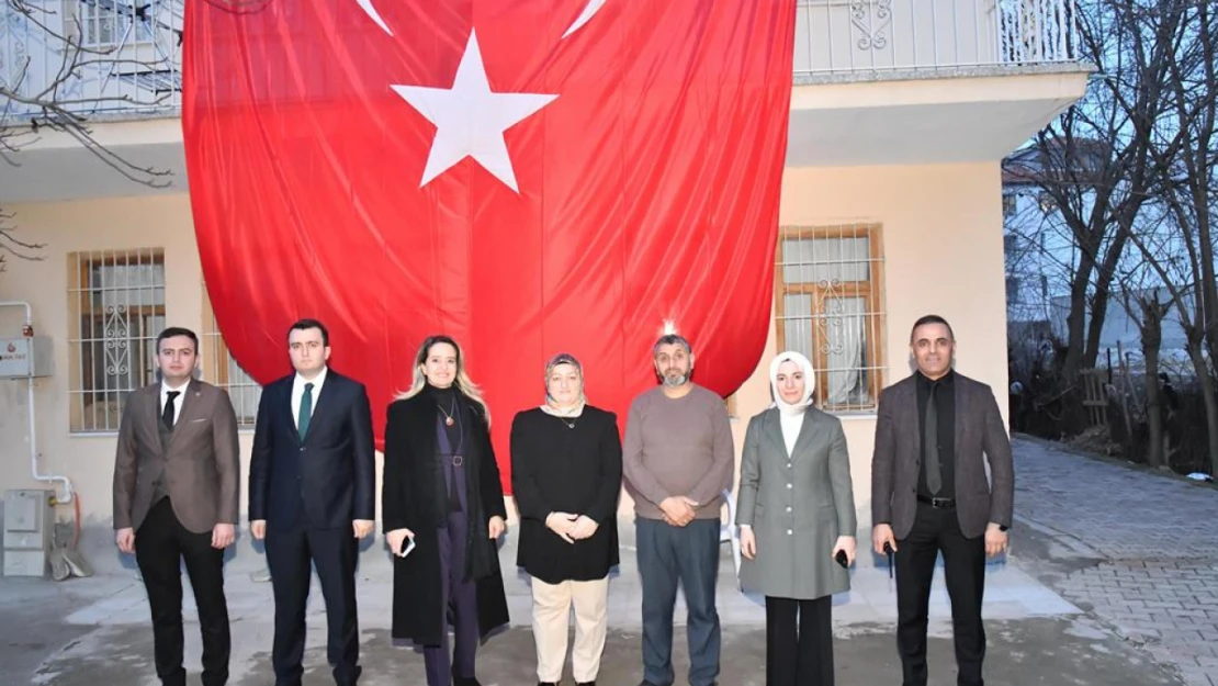 Hanife Yazıcı'dan Yeşilyurt İlçesindeki Şehit Ailelerine Ziyaret