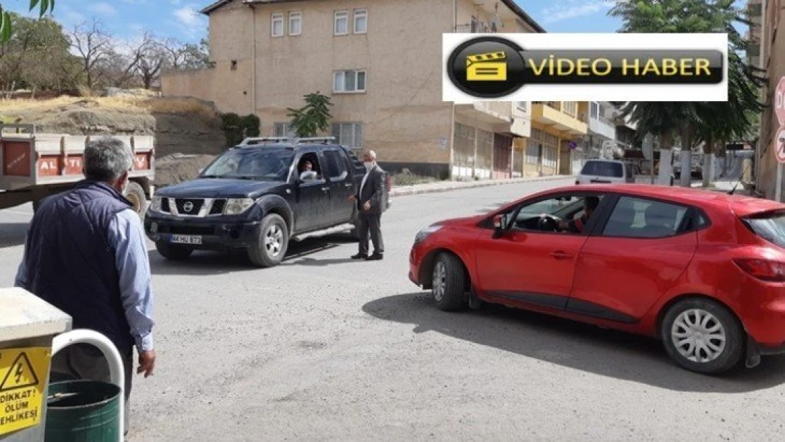 Hekimhan'da Çarşı Merkezindeki Trafik Düzenlemesi Sorun haline geldi