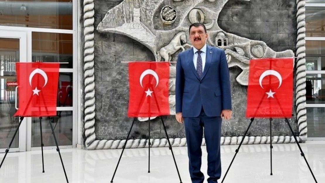 İdlib Şehitleri İçin Bayrak Sergisi Açıldı