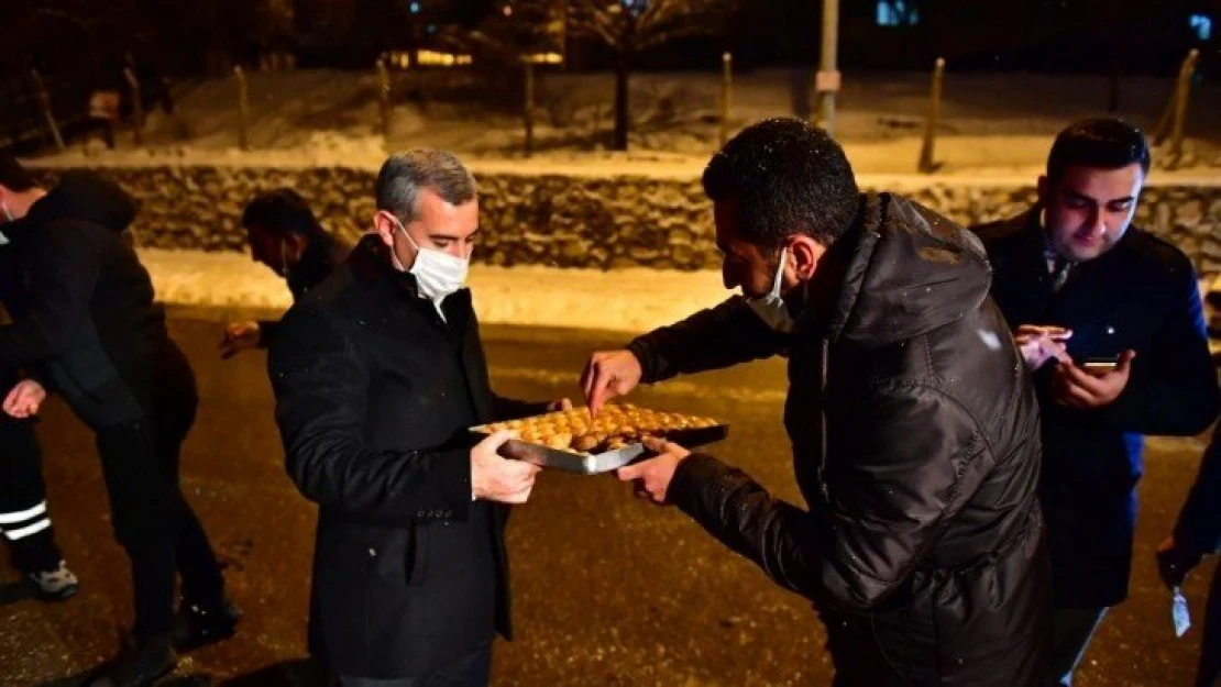 İlçenin Dört Bir Tarafında Çalışmalar Devam Ediyor