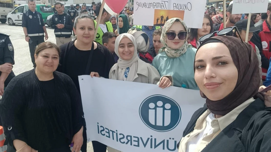 İnönü Üniversitesi 'Aile Haftası Yürüyüşü'ne Katıldı