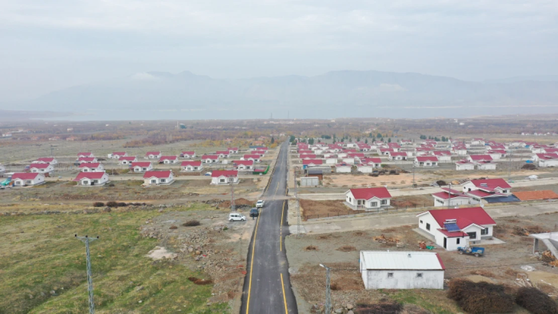 Kale Belediye Başkanı ve Mahalle Muhtarlarından Başkan Gürkan'a teşekkür